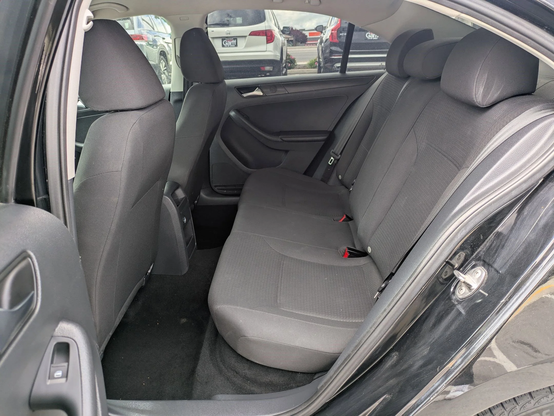 Used 2015 Black Volkswagen 2.0L Base image 24