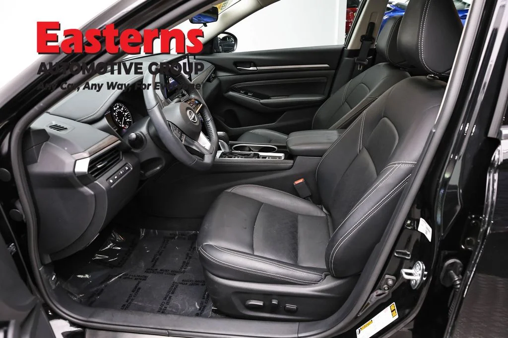 Used 2023 Black Nissan 2.5 SL image 14
