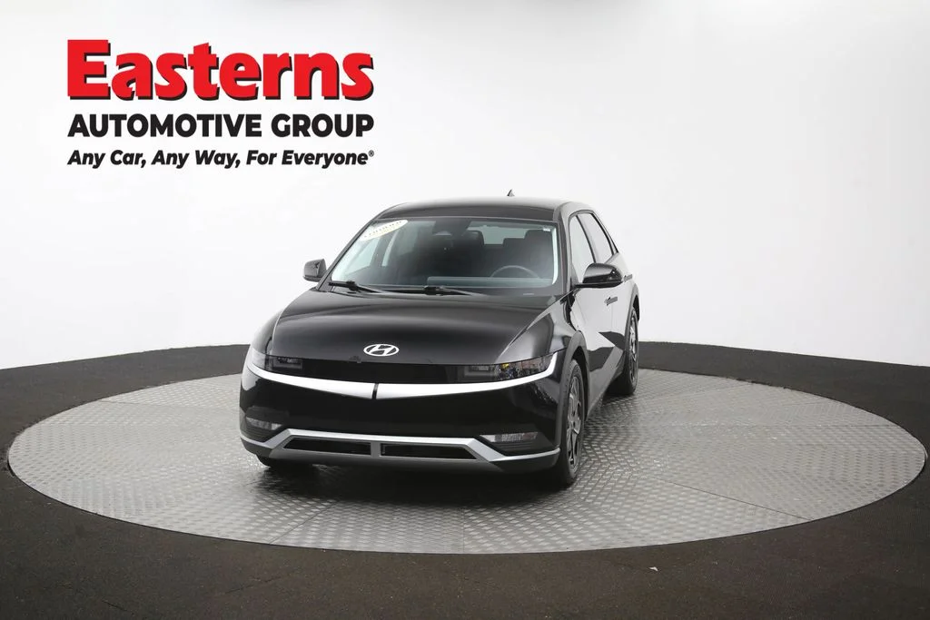 Used 2024 Black Hyundai SEL image 50