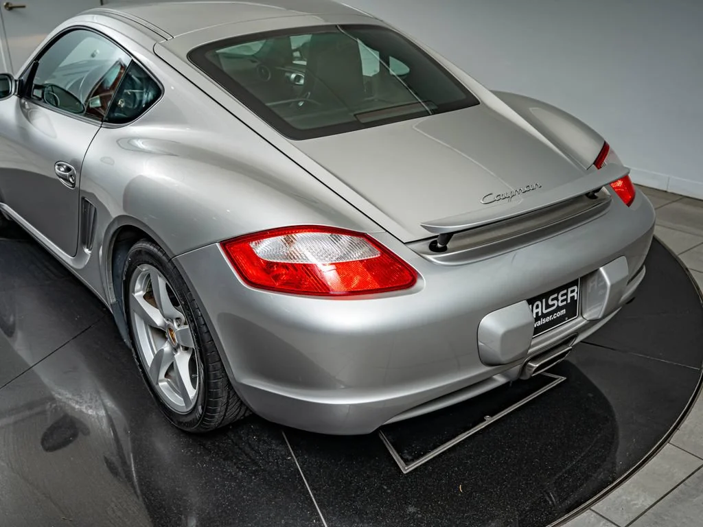 Used 2007 Arctic Silver Metallic Porsche  image 22