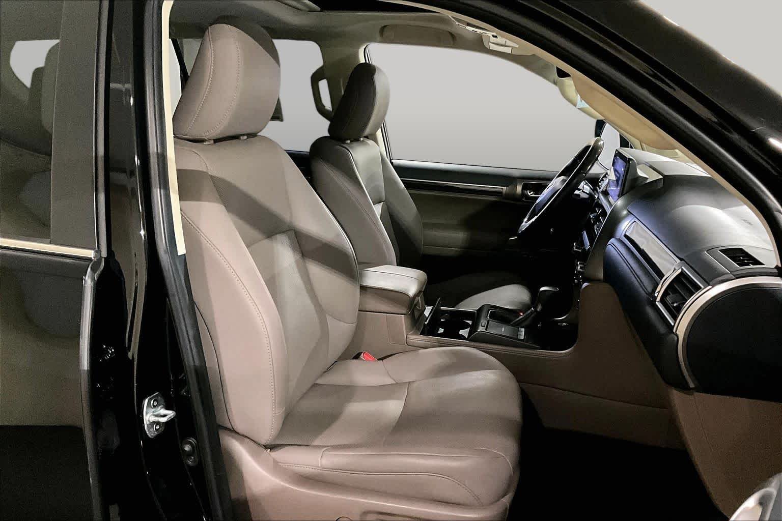 Used 2022 Black Onyx Lexus Premium image 7