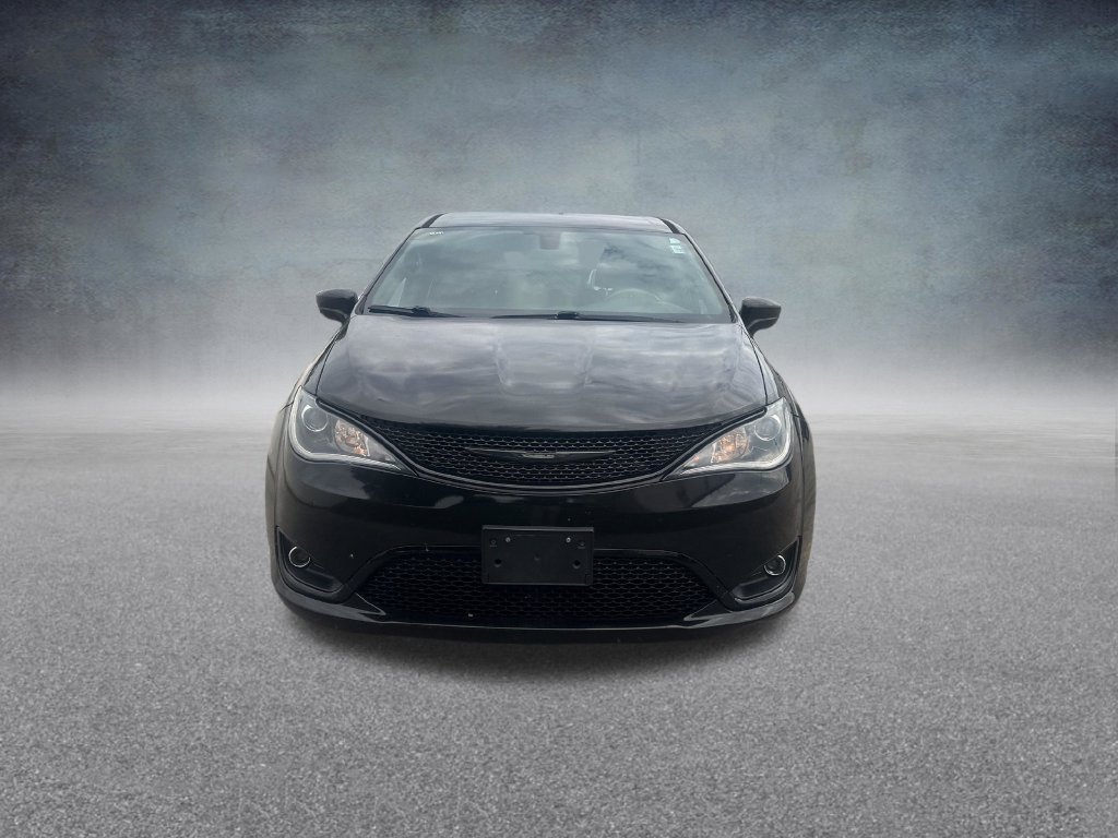Used 2020 Black Chrysler Touring image 7