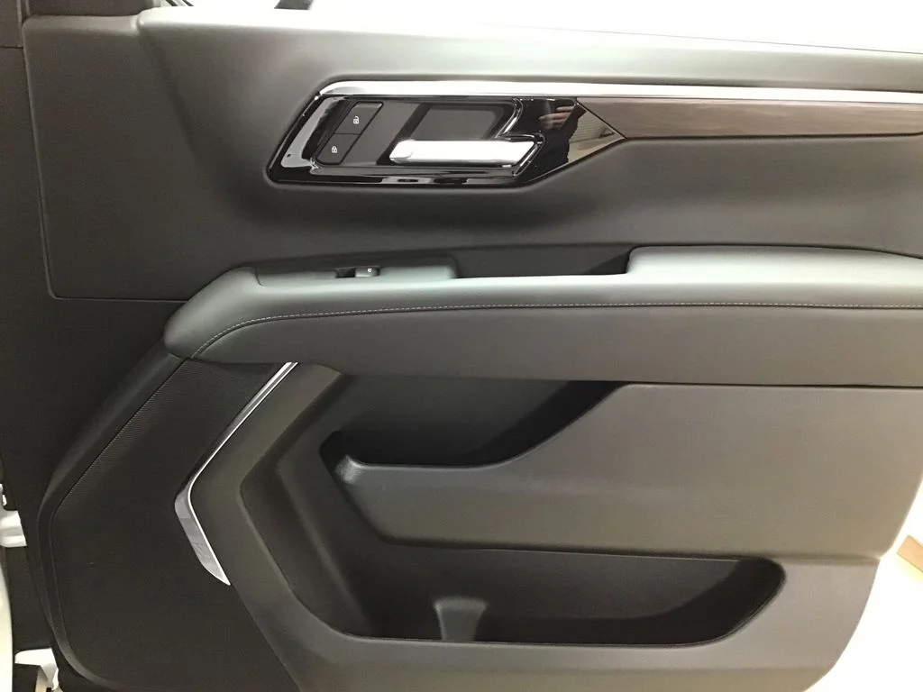 2026 Chevrolet Tahoe LS - Photo 7