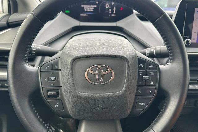 Used 2023  Toyota LE image 26