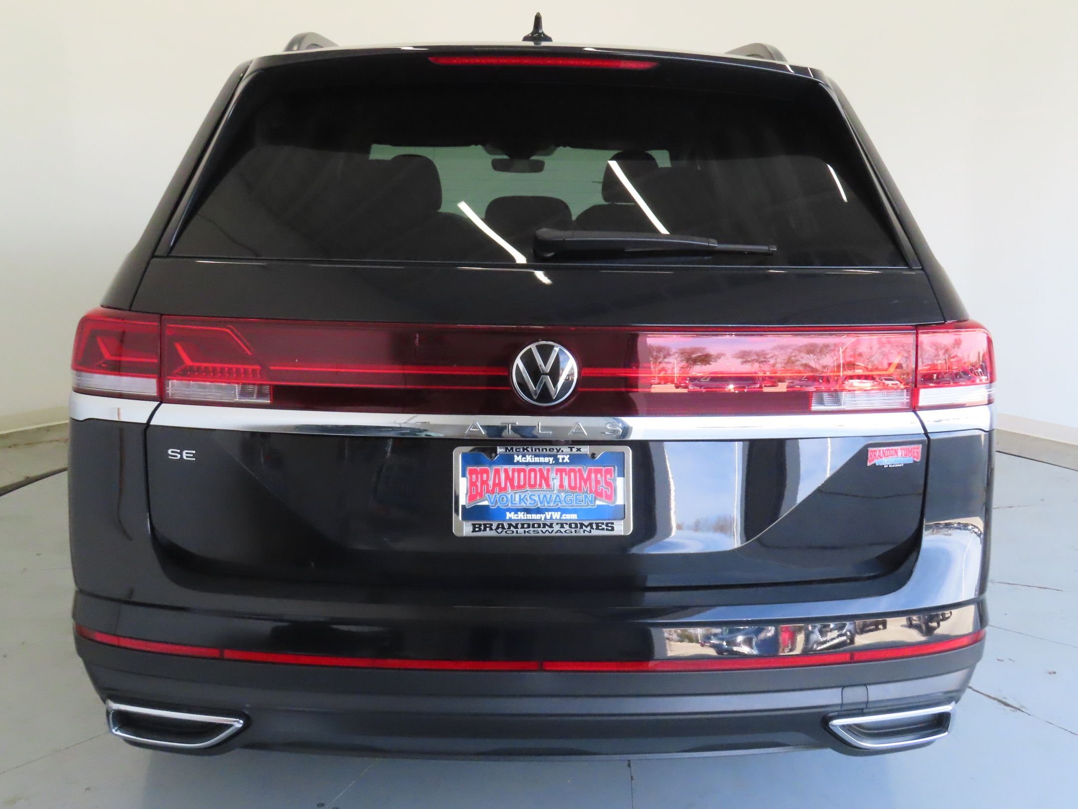 Used 2026 Black Volkswagen 2.0T SE image 4