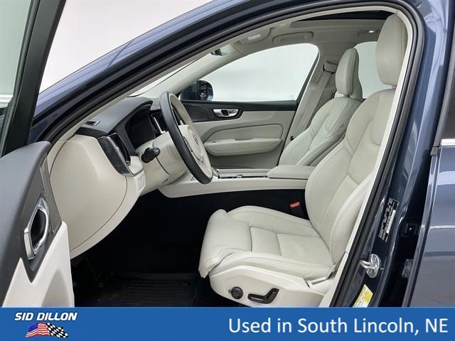 Used 2023 Denim Blue Metallic Volvo Ultimate Bright Theme image 17