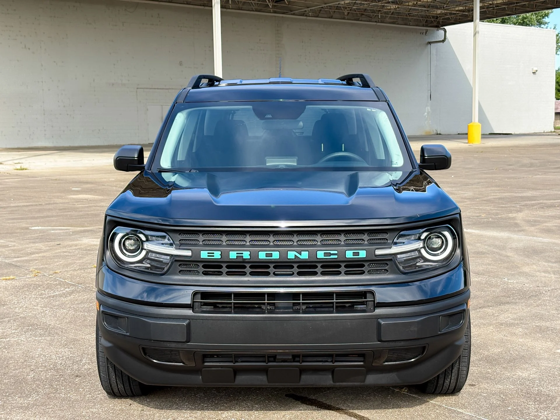 Used 2022 Black Ford Base image 4