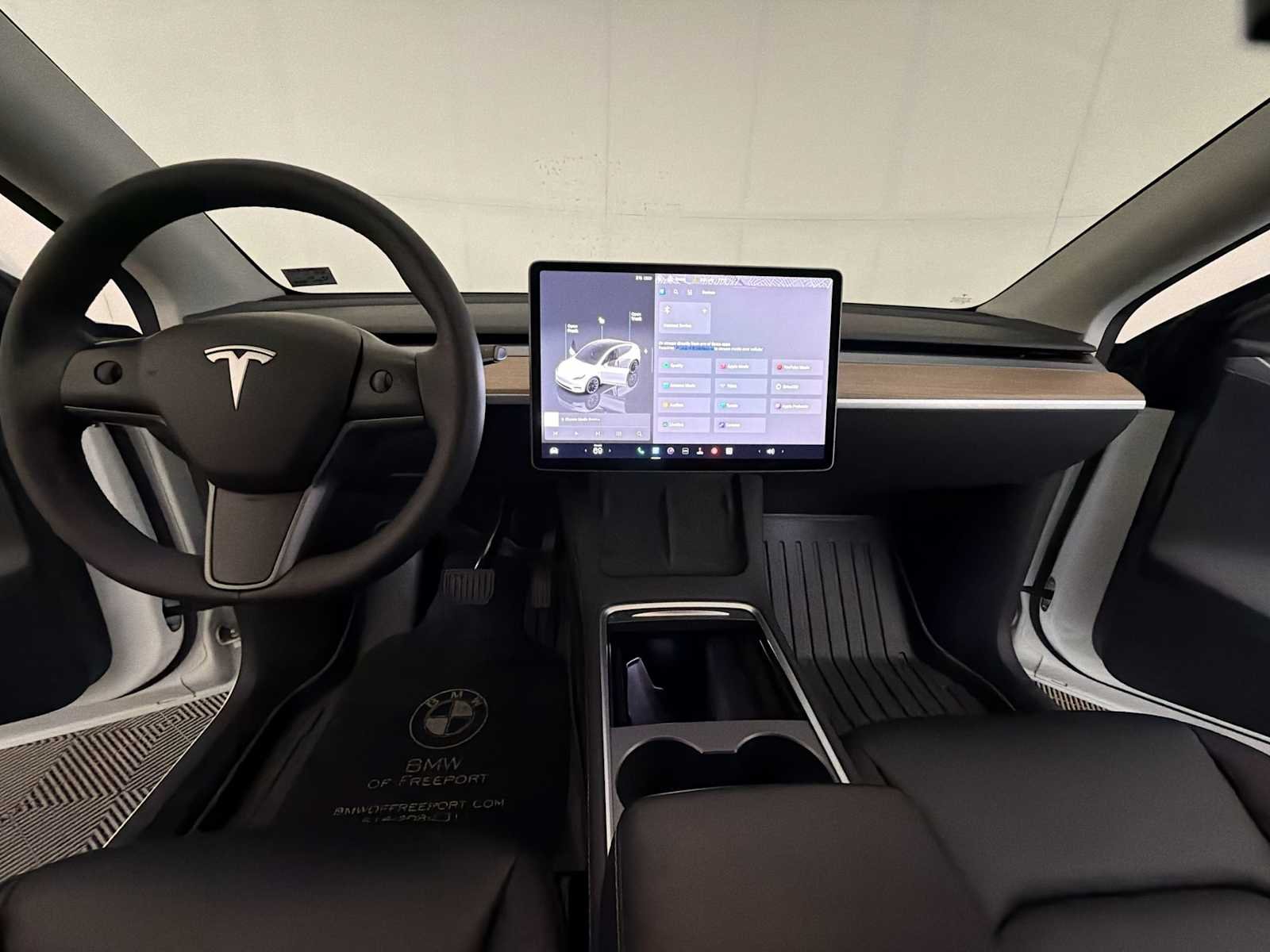 2023 Tesla Model Y Long Range - Photo 14
