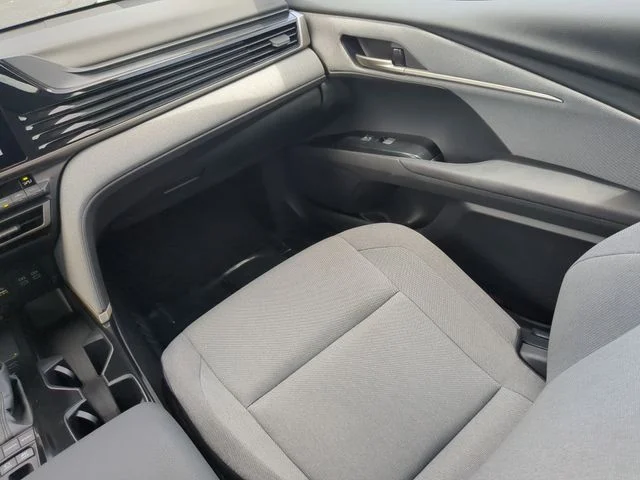 Certified Used 2025 White Toyota LE image 17