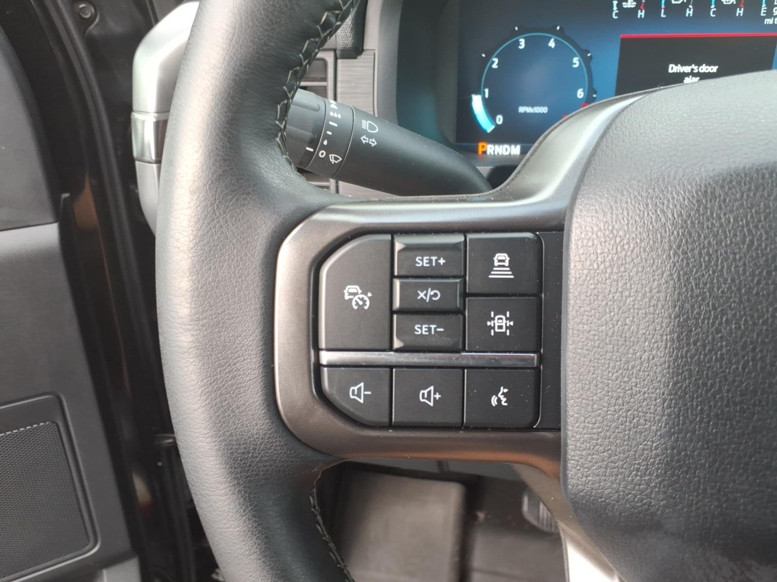 Used 2024 Black Metallic Ford XLT image 27