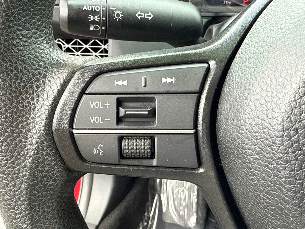 Used 2023 Red Honda LX image 30