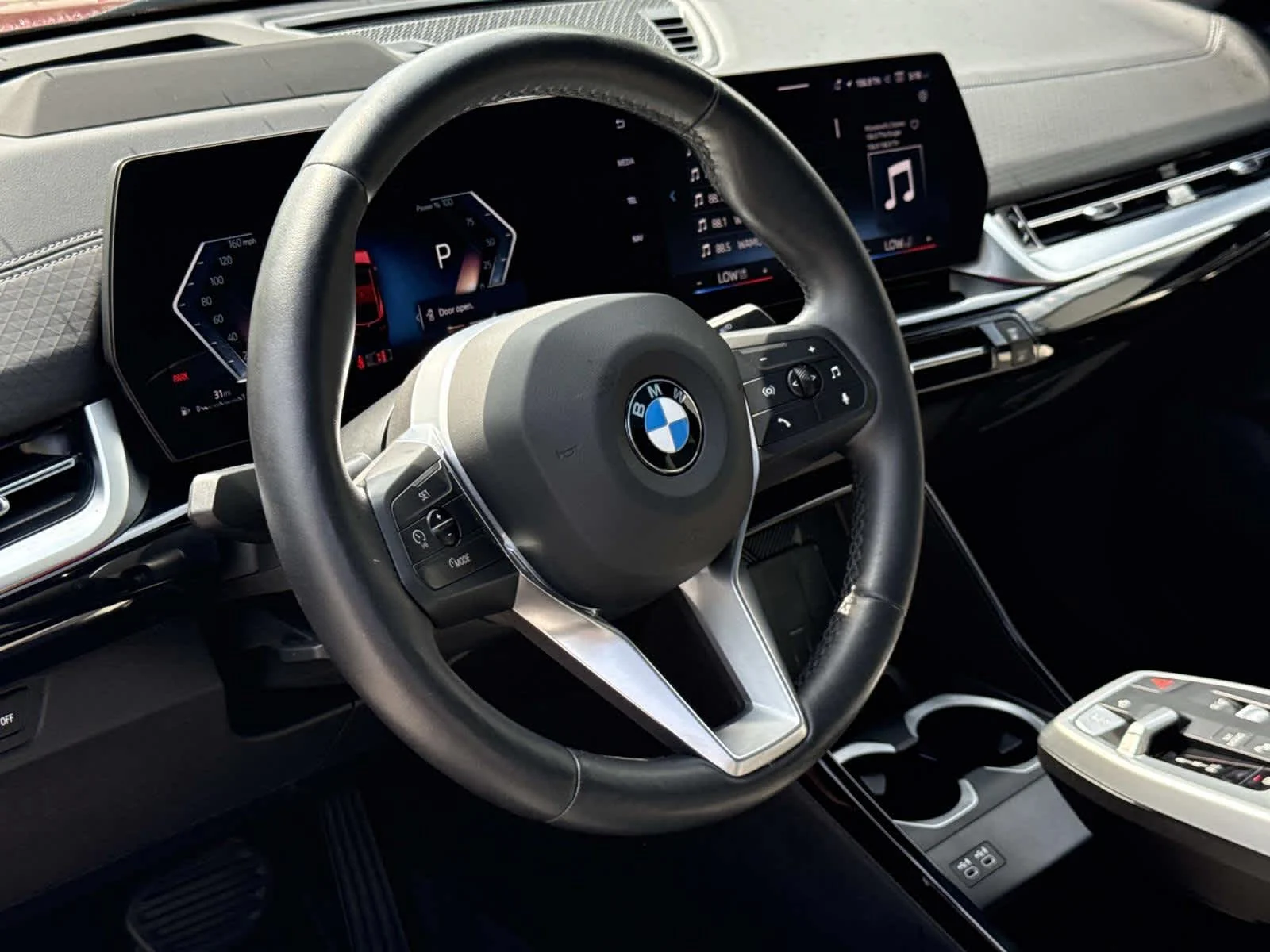 Used 2024 Vegas Red Metallic BMW xDrive28i image 2