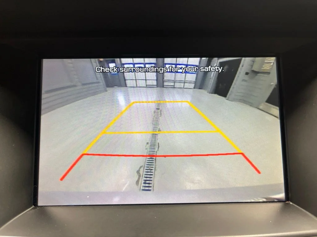 Used 2018 Molten Silver Hyundai SEL image 21