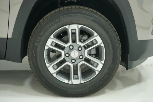 New 2026 Riverstone Metallic GMC Elevation image 5