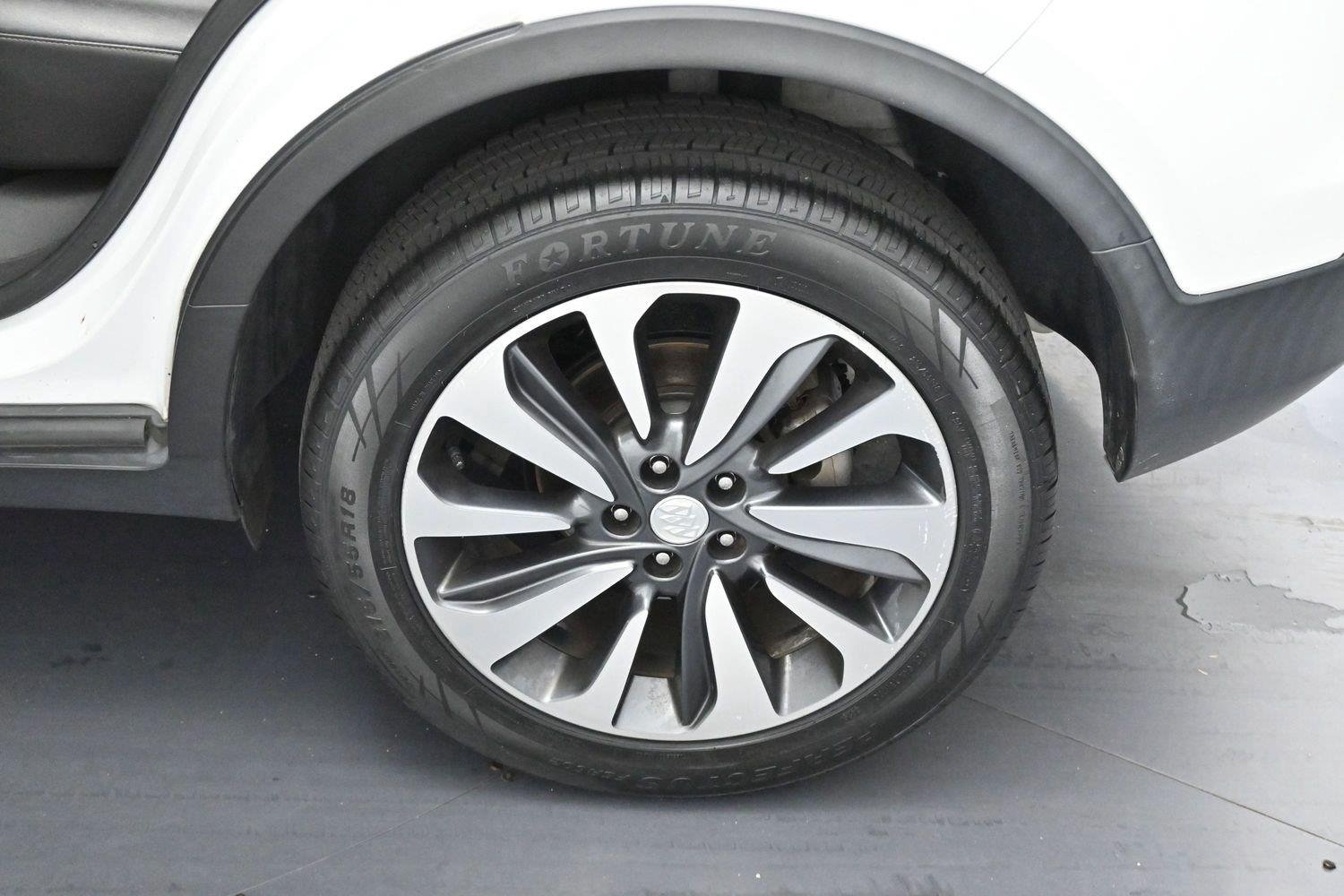 Used 2021 Summit White Buick Preferred image 27
