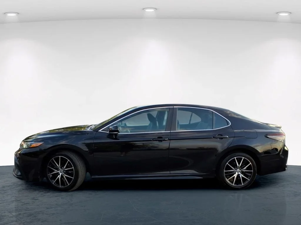 Used 2022 Black Toyota SE image 12