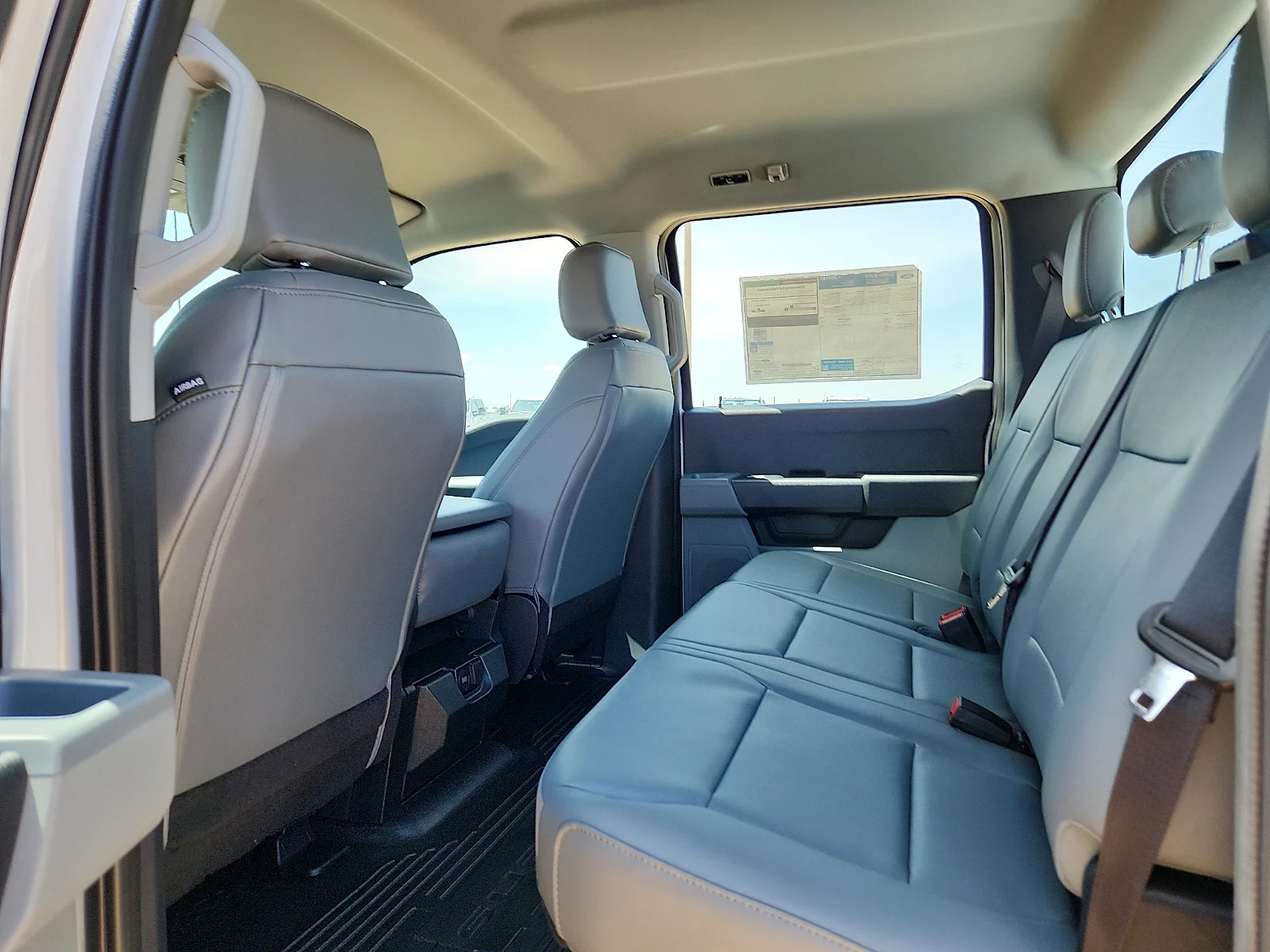New 2026 Oxford White Ford F-450® XL image 18