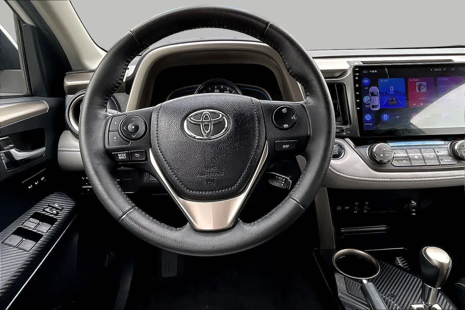 Used 2014 Blizzard Pearl Toyota Limited image 5
