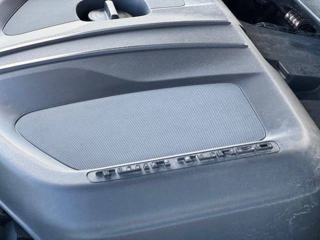 New 2026 Granite Crystal Metallic Clear-Coat Exterior Paint RAM LARAMIE image 43