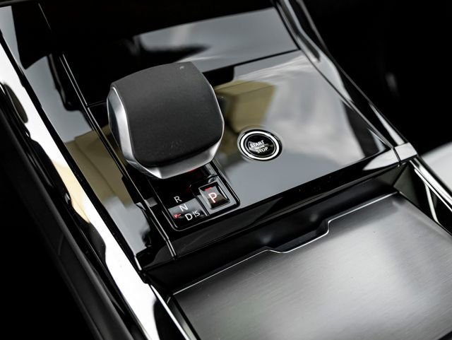 New 2026 Santorini Black LAND ROVER SE image 23