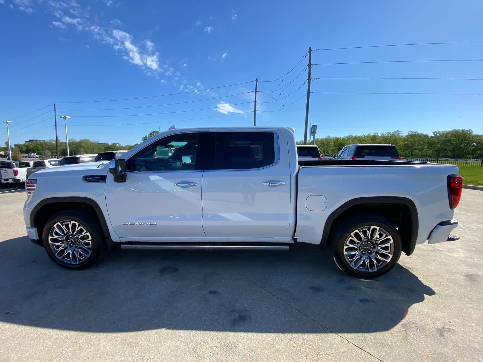 New 2026 Glacier White Tricoat GMC Denali Ultimate image 6
