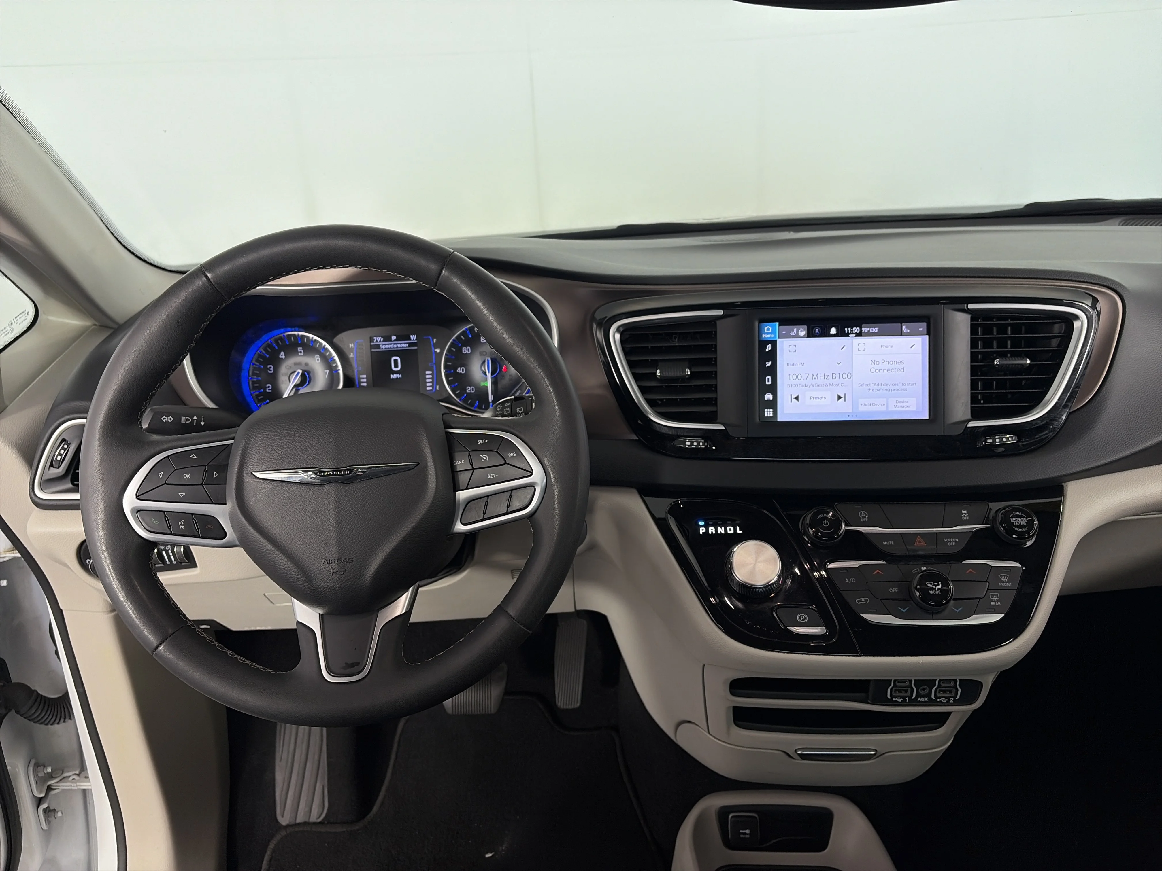 Used 2023 White Chrysler LX image 3