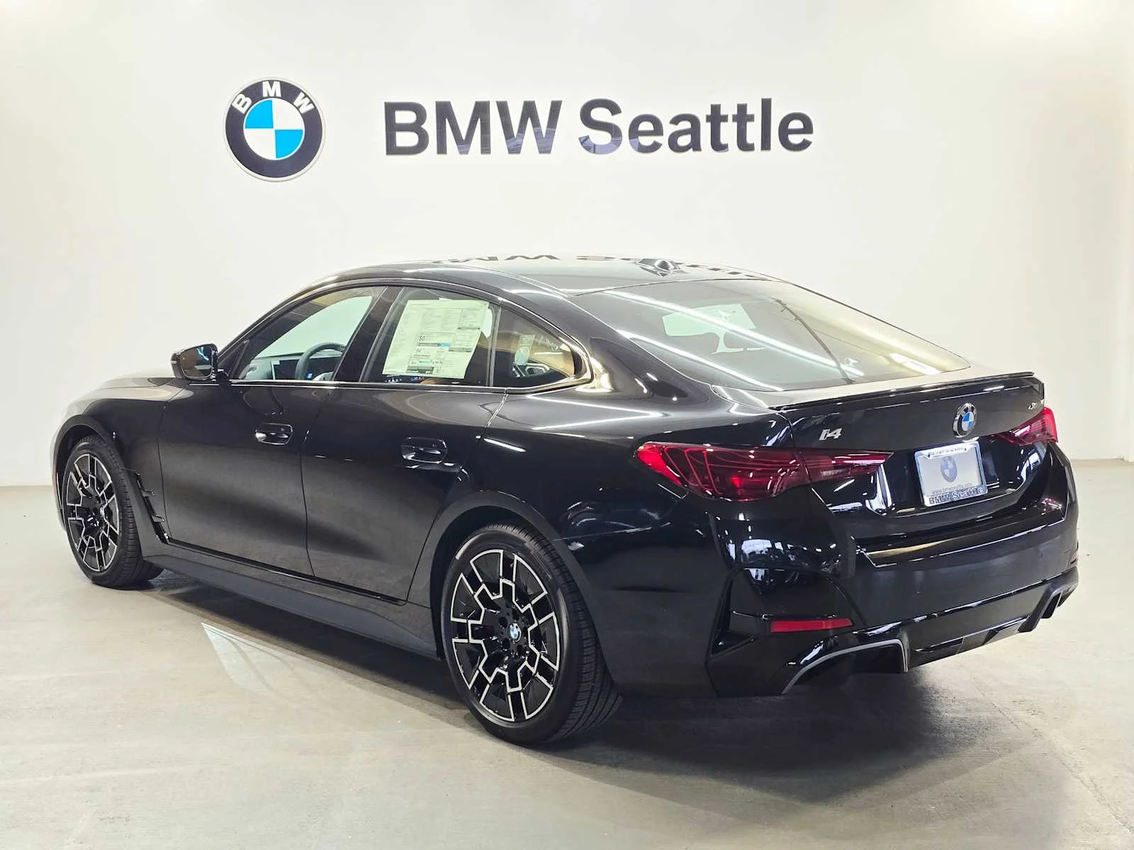 New 2026 Black Sapphire Metallic BMW xDrive40 image 4