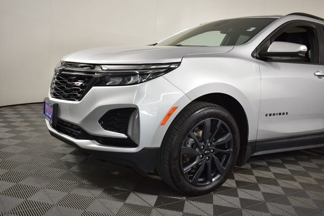 Used 2022 Silver Chevrolet RS image 2