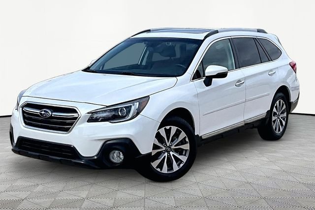 2019 Subaru Outback 3.6R Touring's photo