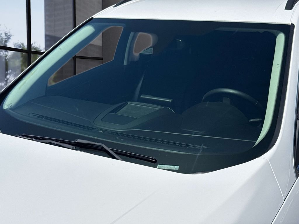 Used 2022 Oxford White Ford SEL image 38