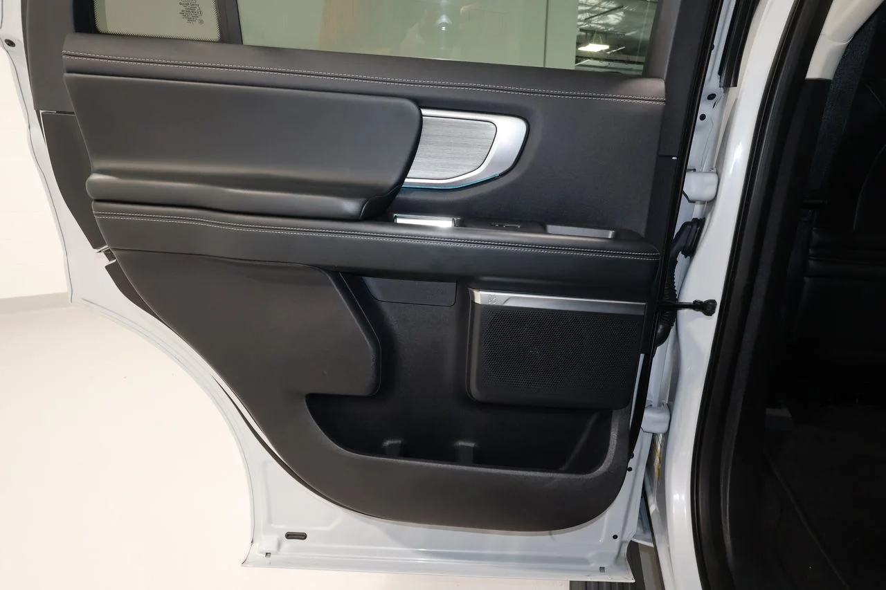 Used 2025 Silver Ford Platinum image 21