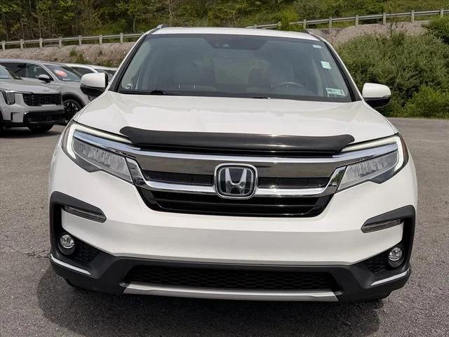 Used 2022 White Honda Elite image 19