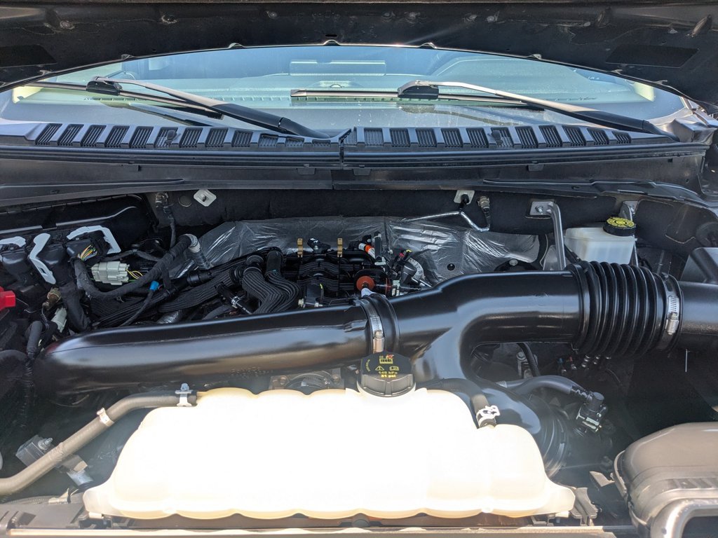 Used 2023 Gray Ford XLT image 31