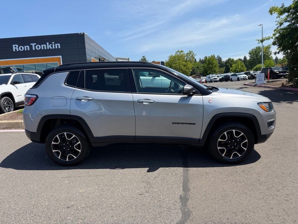 Used 2020 Silver Jeep Trailhawk image 8