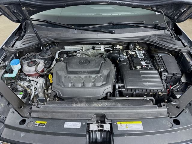 Used 2023 Gray Volkswagen 2.0T SEL R-Line image 31