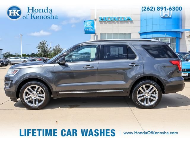 Used 2016 Magnetic Ford XLT image 2