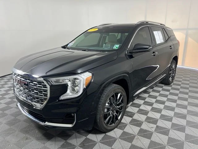 Used 2024 Black GMC Denali image 3