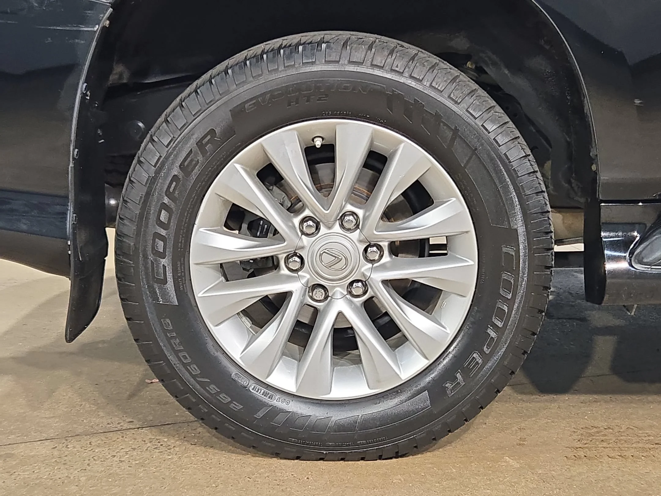 Used 2017 Black Onyx Lexus GX 460 image 17