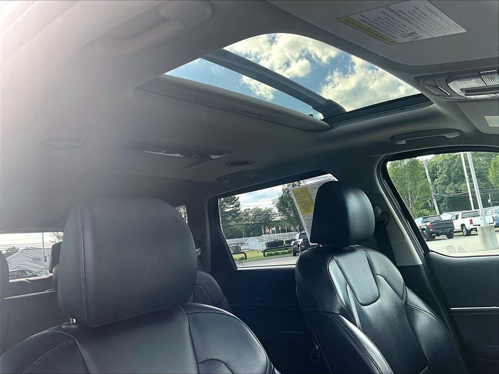 Used 2020 Black Kia S image 23