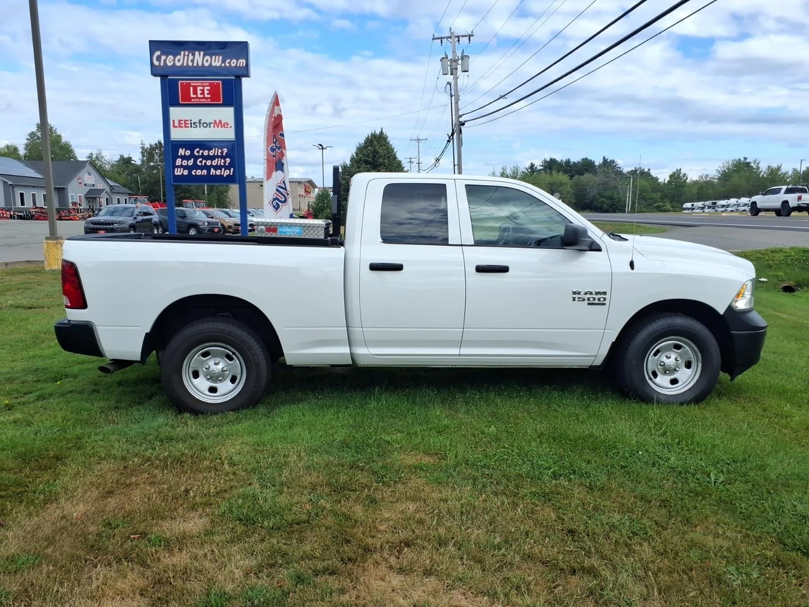Used 2022 Bright White Clearcoat Ram Tradesman image 4