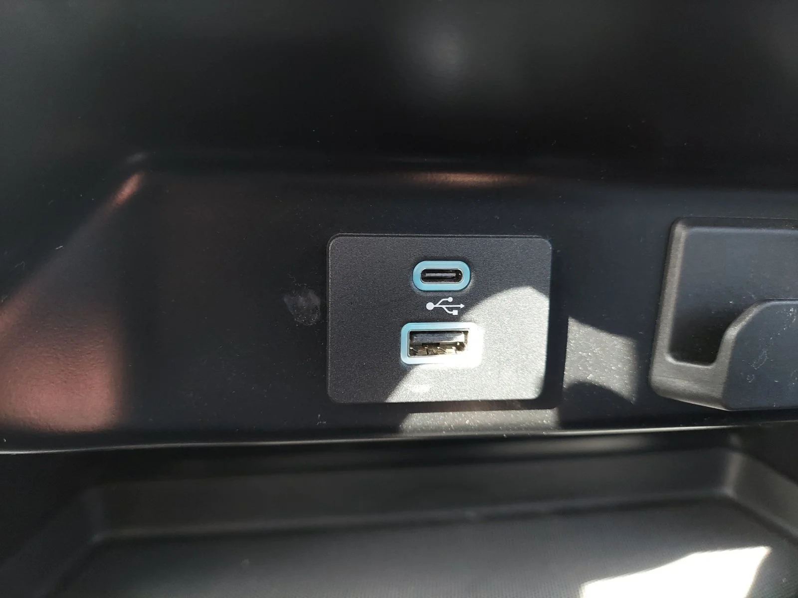 Used 2024 Gray Metallic Ford XL image 20