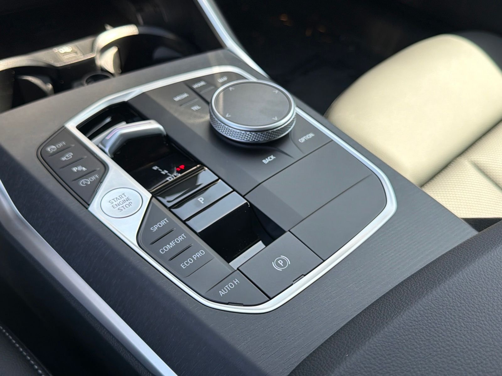New 2026 Alpine White BMW 330i image 29