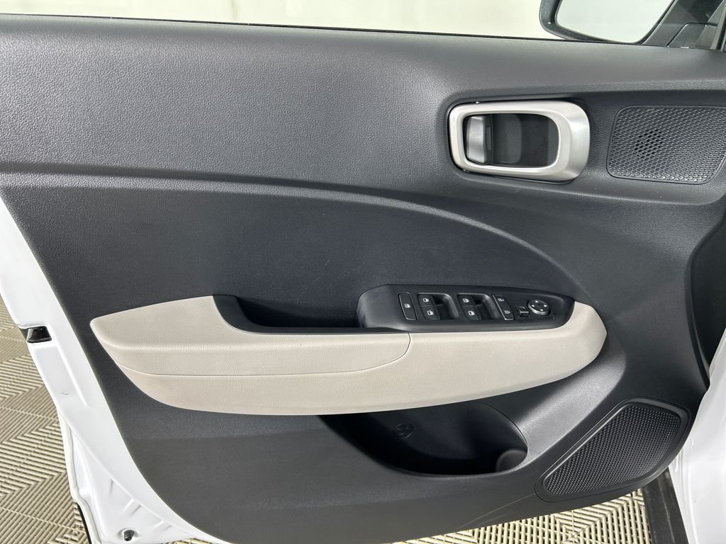 Used 2026 White Hyundai SEL image 11