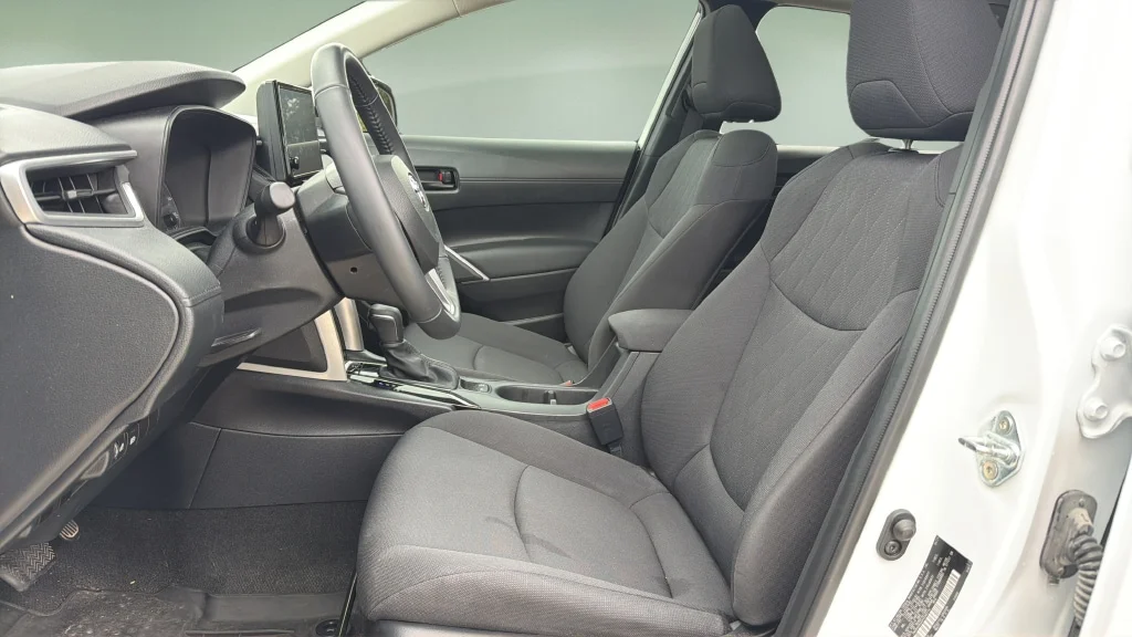 Used 2024 Pearl Toyota LE image 22