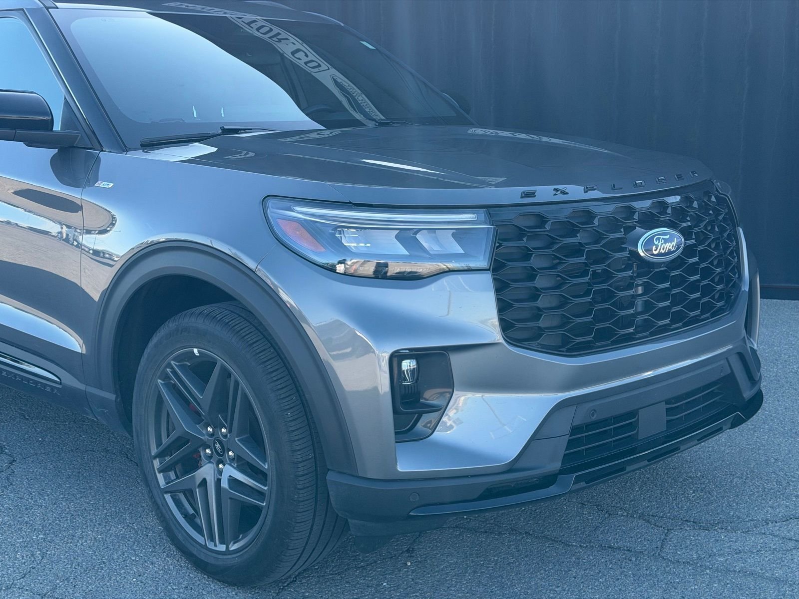 Used 2025 Gray Ford ST-Line image 3