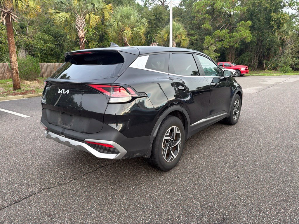 Certified Used 2025 Fusion Black Kia LX image 4