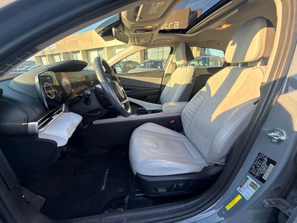 2021 Hyundai Elantra Limited - Photo 11