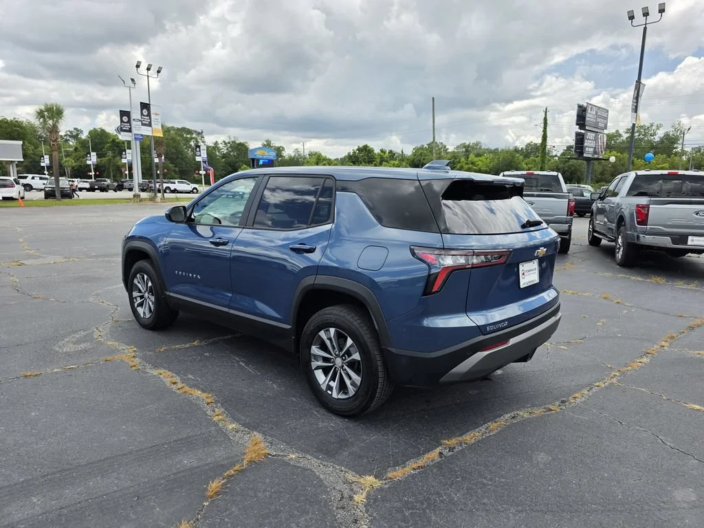 Used 2026 Lakeshore Blue Metallic Chevrolet LT image 3