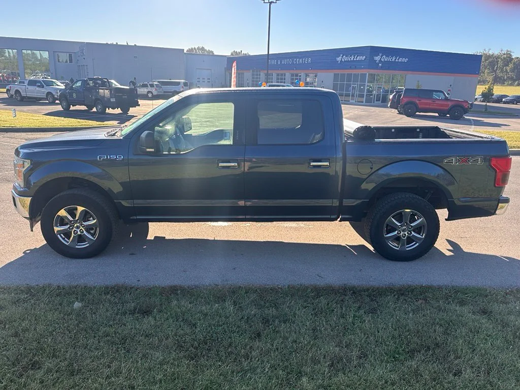 Used 2018 Blue Ford XLT image 7