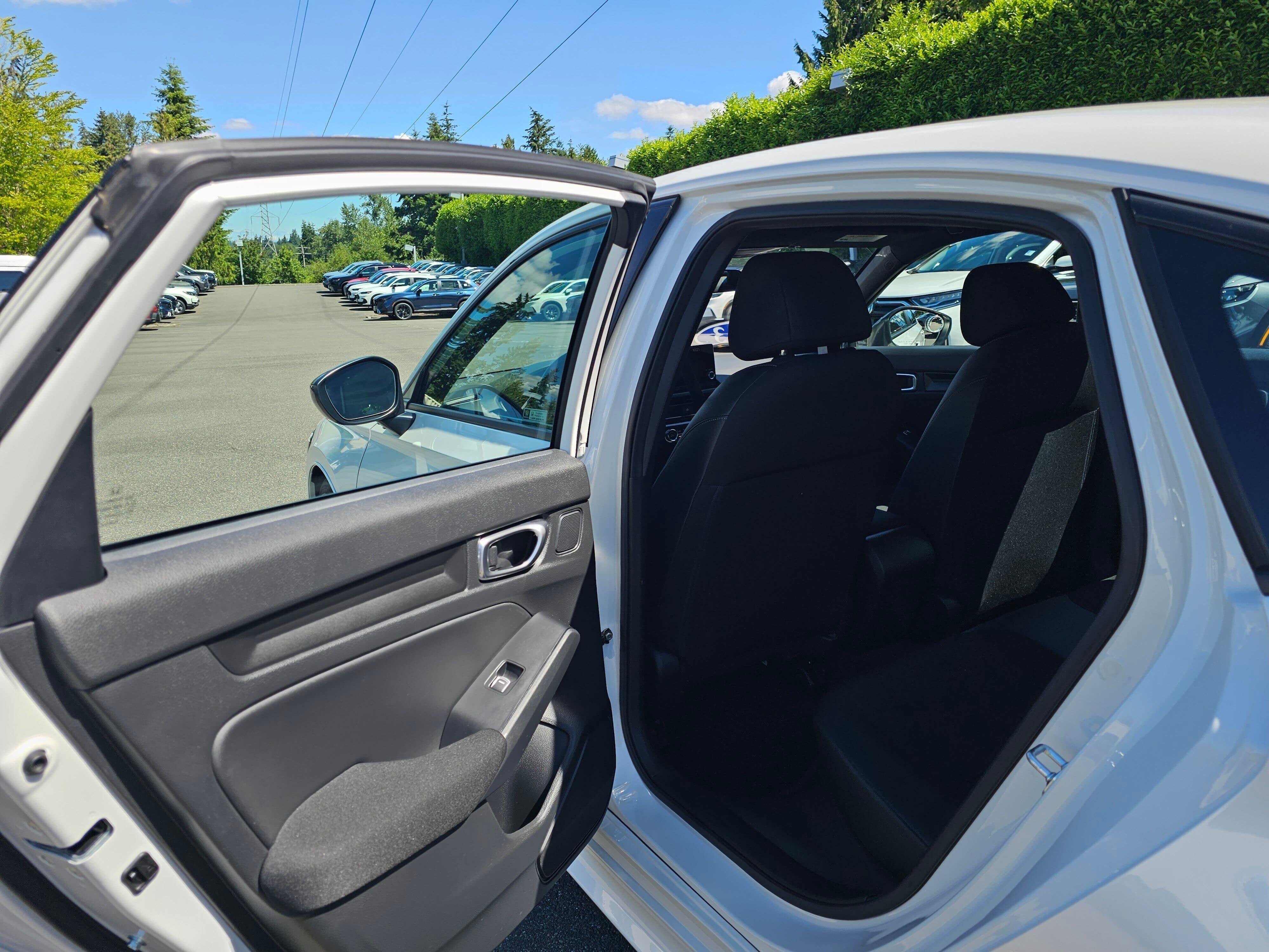 Used 2023 Platinum White Pearl Honda Sport image 17